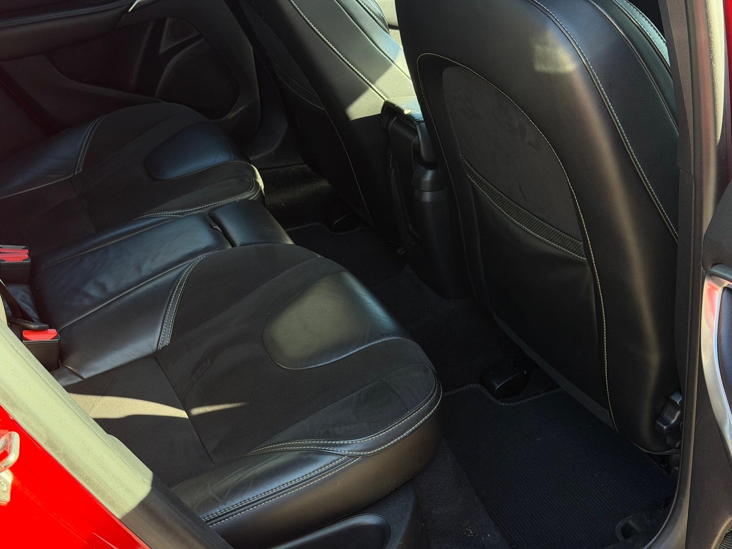 Used Volvo V40 2013 for sale - 77925541: Photo 12