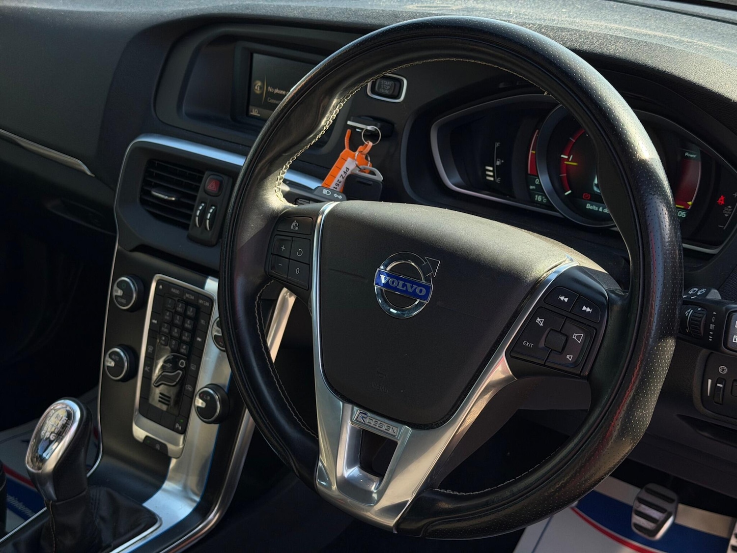 Used Volvo V40 2013 for sale - 77925541: Photo 8