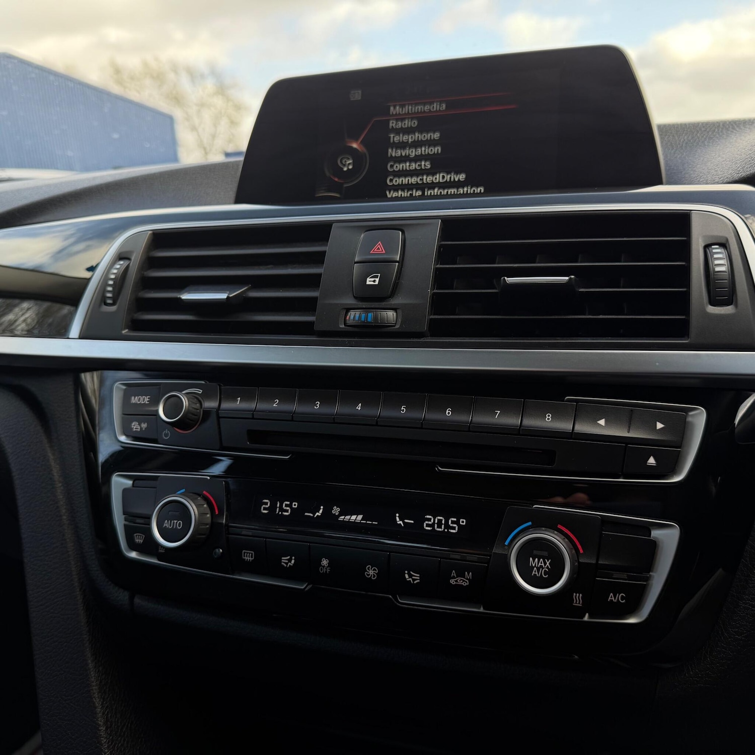 Used BMW 3 Series 2016 for sale - 78086193: Photo 24