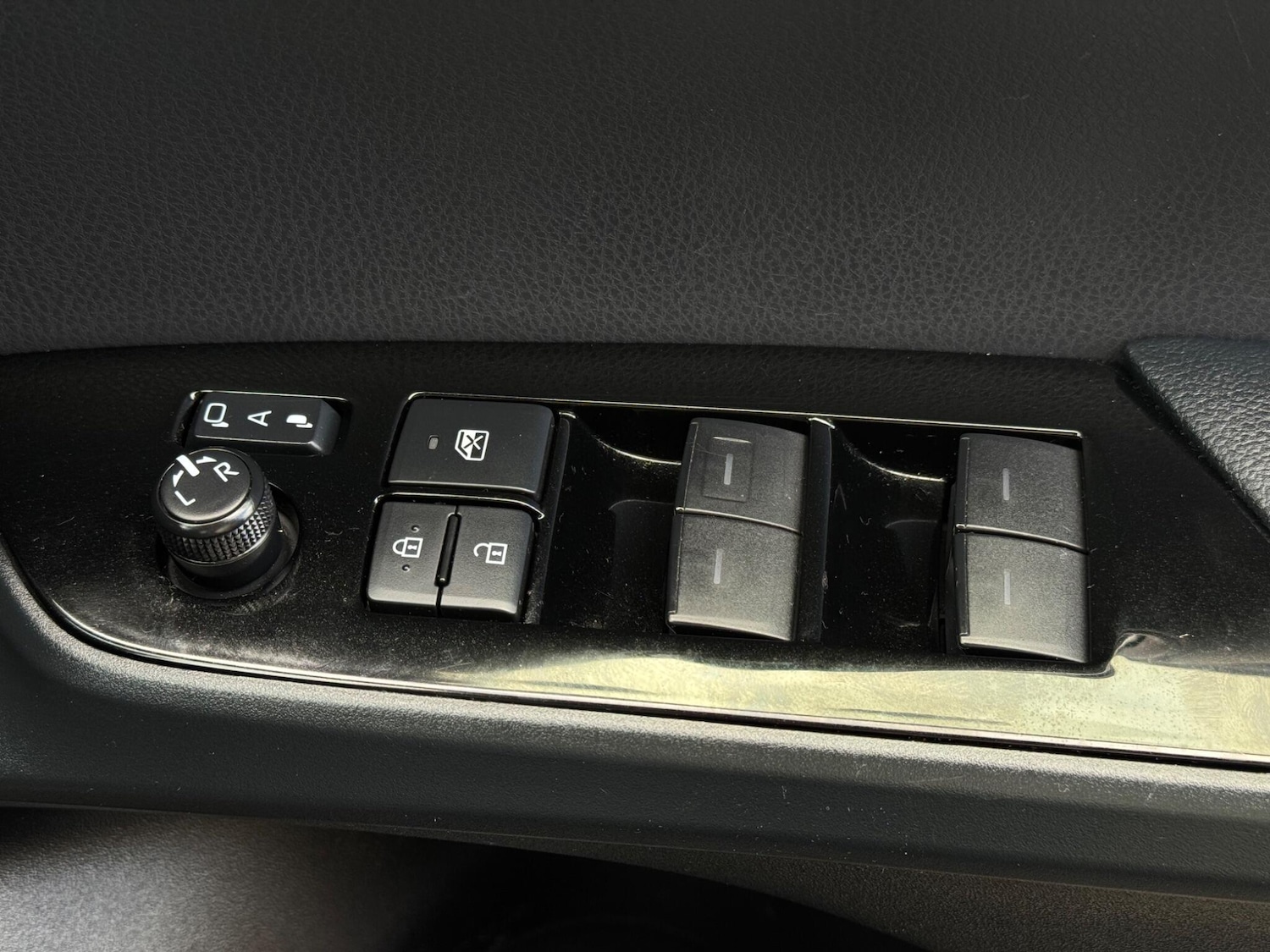 Used Toyota Prius for sale - 78204497: Photo 31