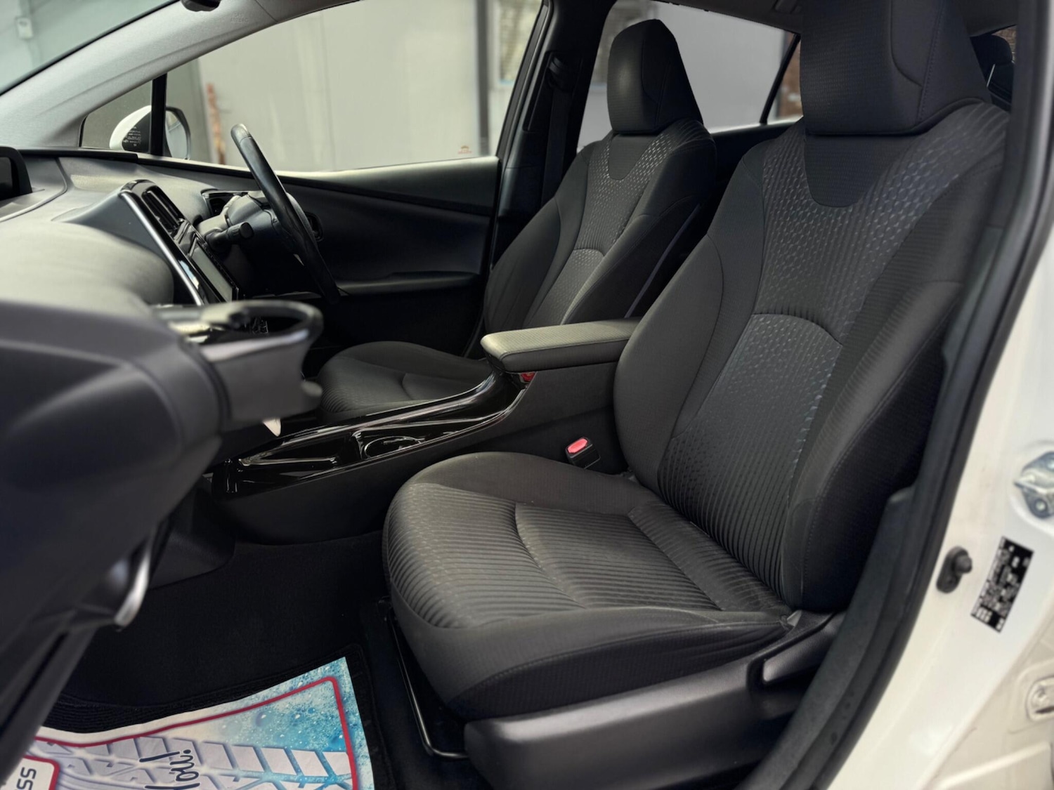 Used Toyota Prius for sale - 78205360: Photo 15