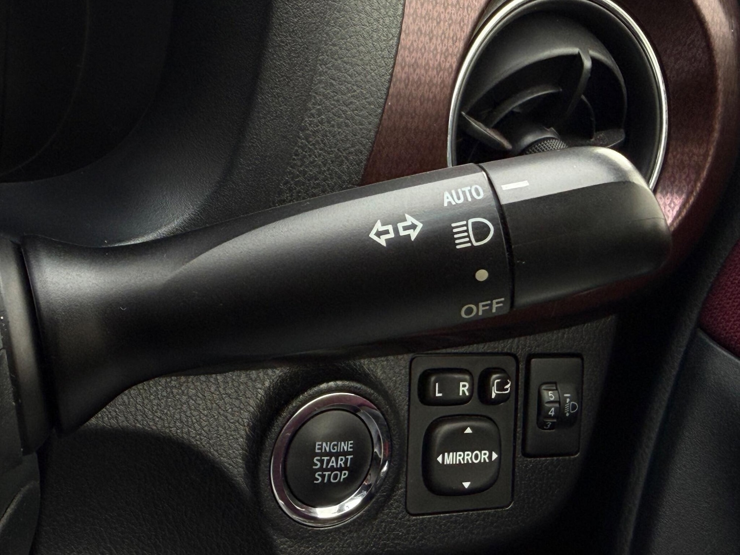 Used Toyota Yaris for sale - 77839429: Photo 17