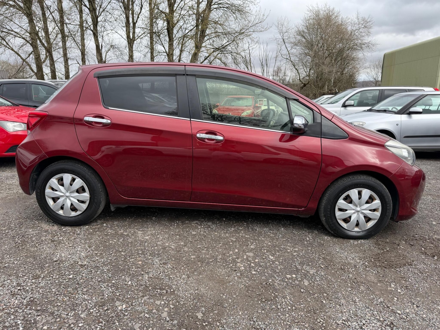 Used Toyota Yaris for sale - 77839429: Photo 3