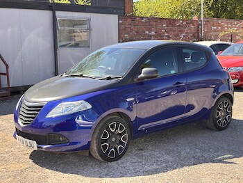 Used Chrysler Ypsilon 2014 for sale - 78447804: Photo