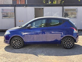 Used Chrysler Ypsilon 2014 for sale - 78447804: Photo