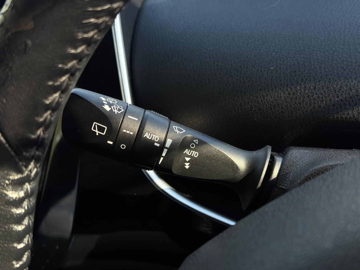 Used Toyota Prius for sale - 78204603: Photo 24