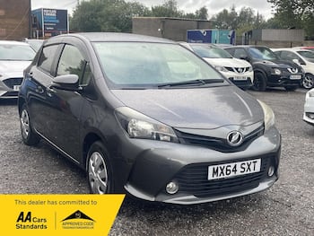 Used Toyota Vitz 2015 for sale - 79873639: Photo