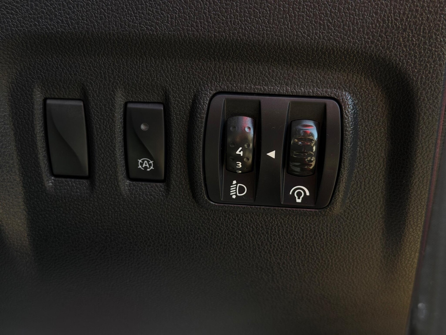 Used Renault Captur 2019 for sale - 77925899: Photo 30