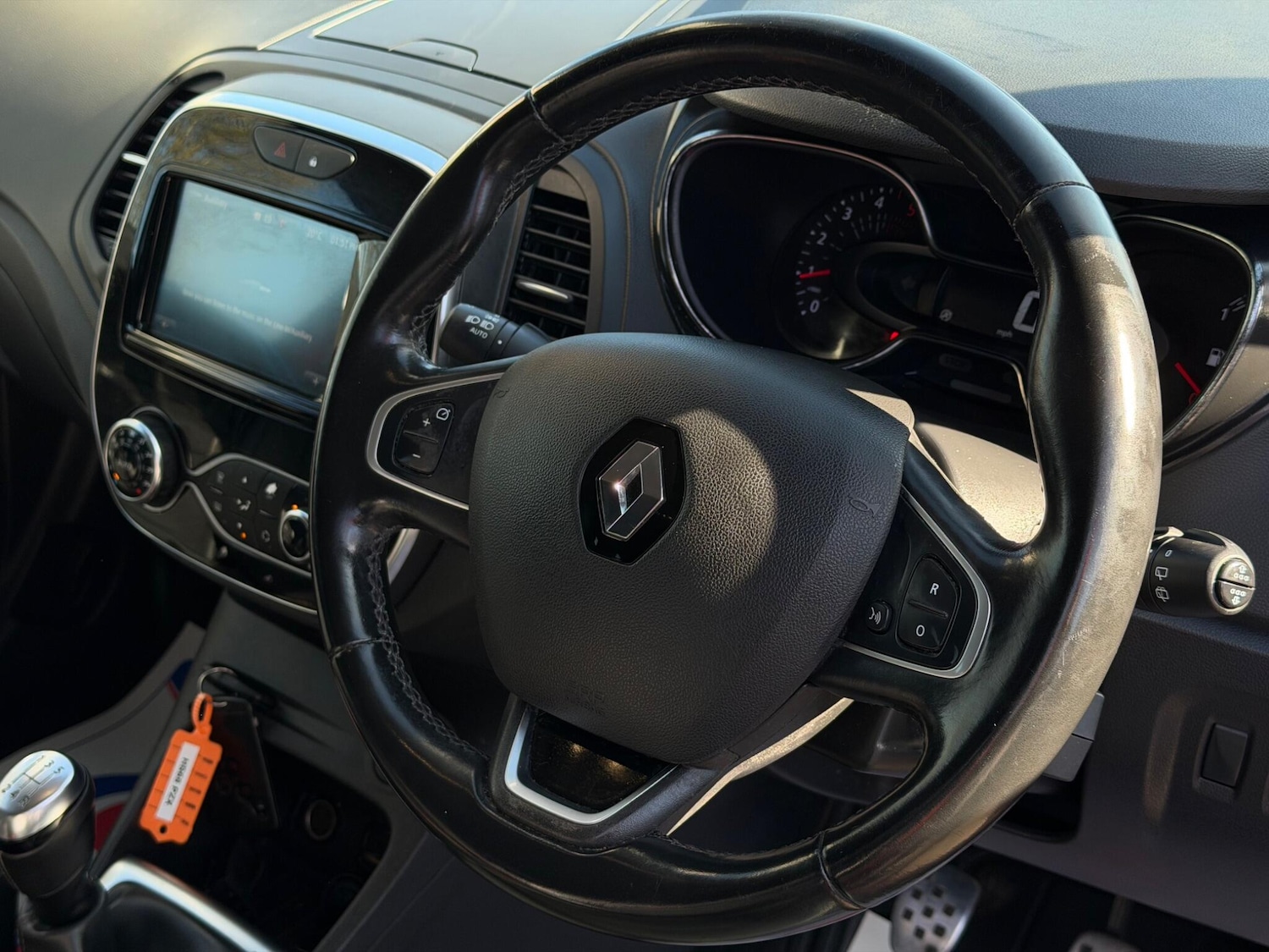 Used Renault Captur 2019 for sale - 77925899: Photo 8