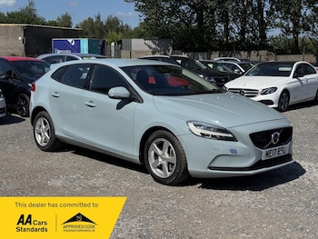 Used Volvo V40 2017 for sale - 79158294: Photo