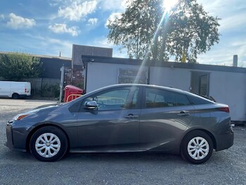 Used Toyota Prius 2022 for sale - 79483912: Photo