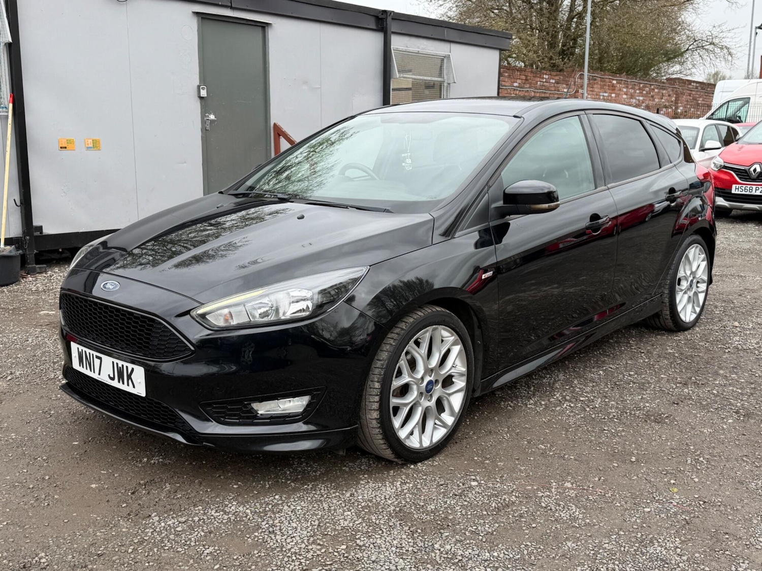Used Ford Focus 2017 for sale - 78147824: Photo 3