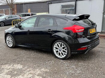 Used Ford Focus 2017 for sale - 78147824: Photo