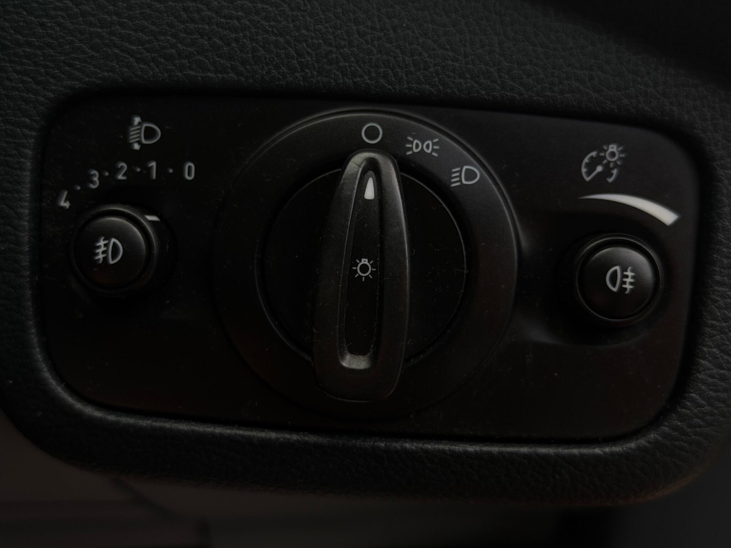 Used Ford C-Max 2013 for sale - 78034869: Photo 29