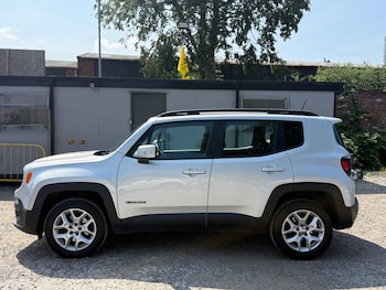 Used Jeep Renegade 2016 for sale - 79256240: Photo