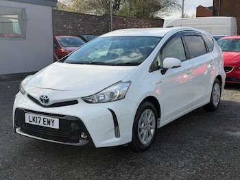 Used Toyota Prius+ 2017 for sale - 78245054: Photo
