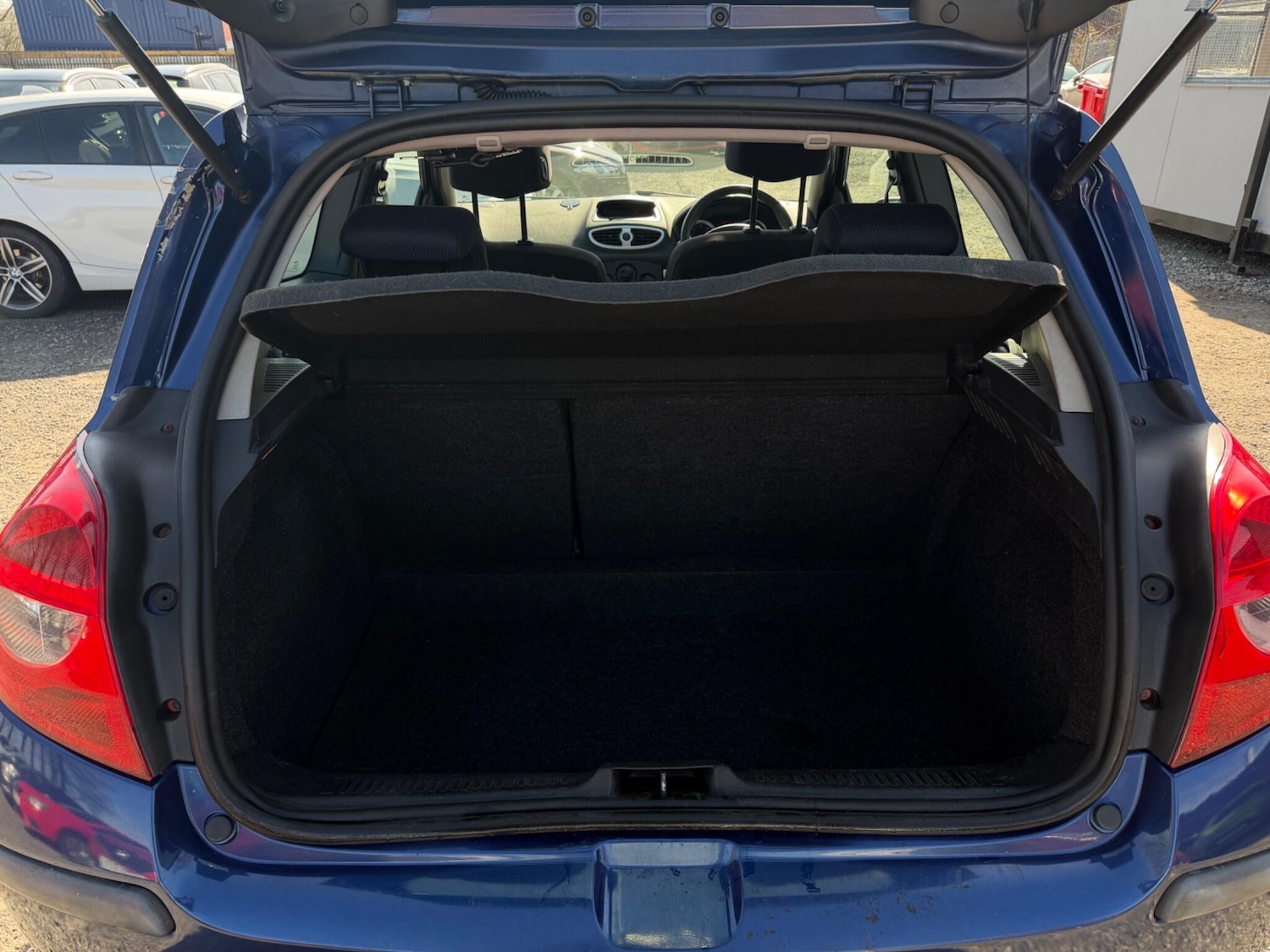 Used Renault Clio 2008 for sale - 77939515: Photo 12