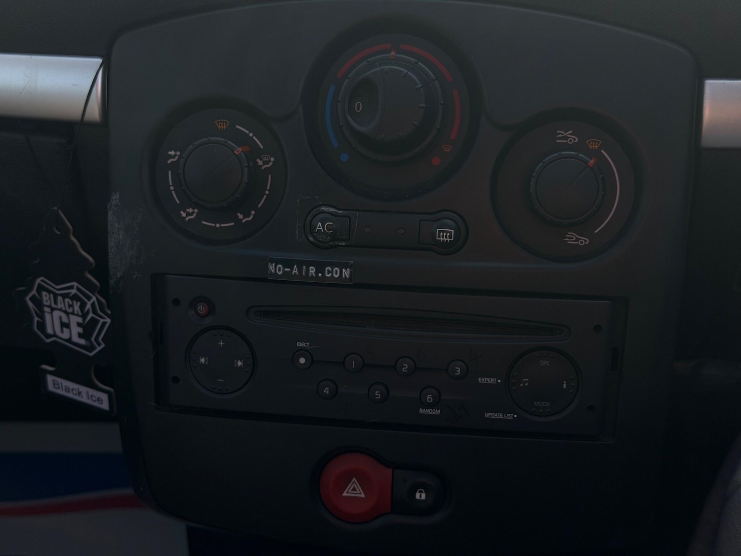 Used Renault Clio 2008 for sale - 77939515: Photo 17