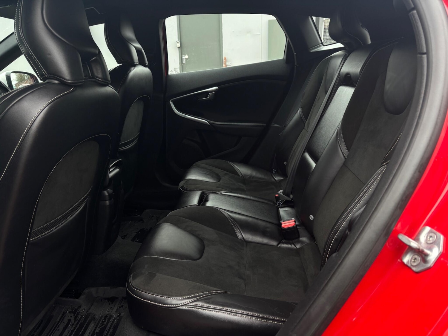 Used Volvo V40 2015 for sale - 78127548: Photo 12