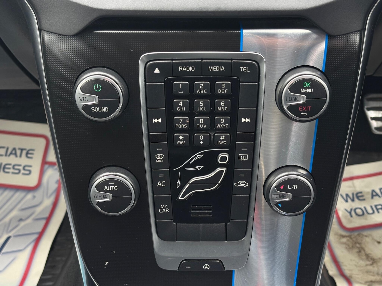 Used Volvo V40 2015 for sale - 78127548: Photo 15