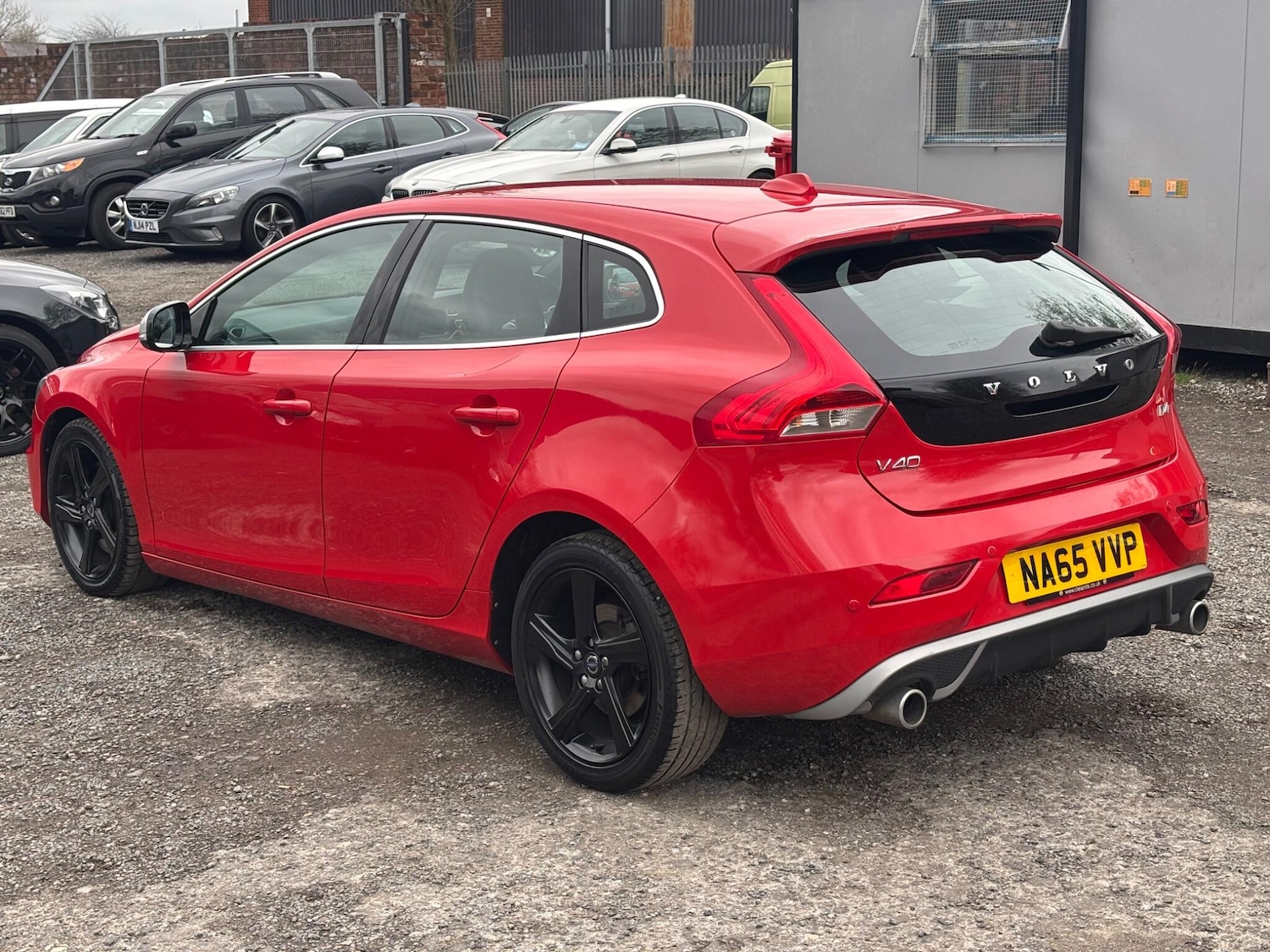 Used Volvo V40 2015 for sale - 78127548: Photo 4