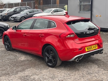 Used Volvo V40 2015 for sale - 78127548: Photo