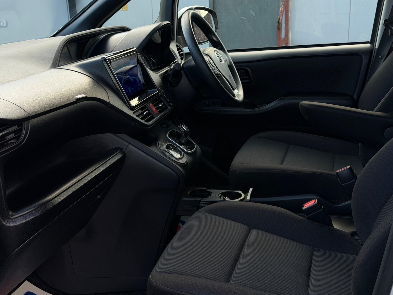 Used Toyota Noah 2026 for sale - 77939816: Photo 17