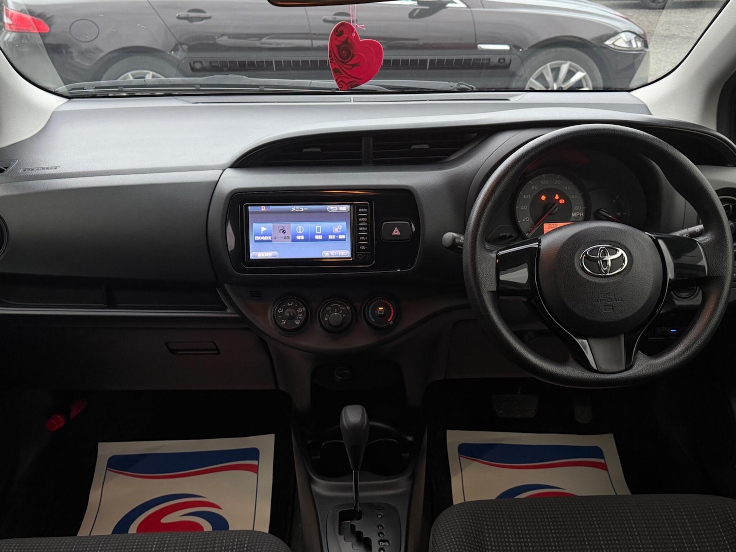Used Toyota Vitz 2026 for sale - 77823942: Photo 12