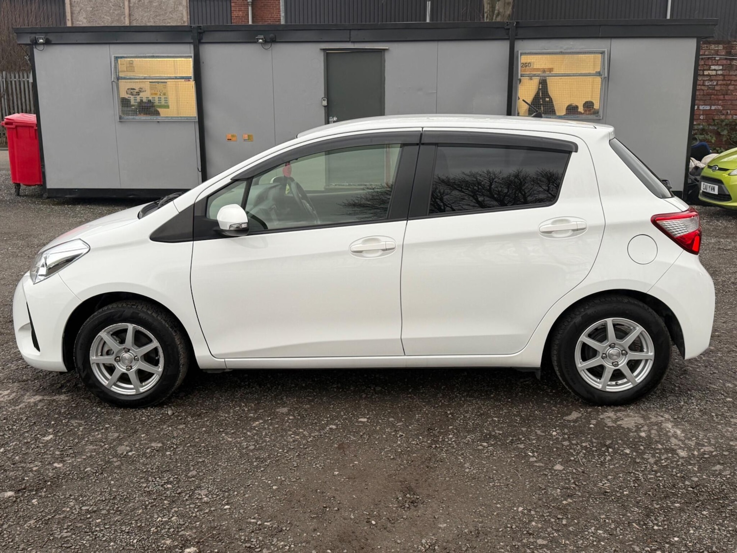 Used Toyota Vitz 2026 for sale - 77823942: Photo 6