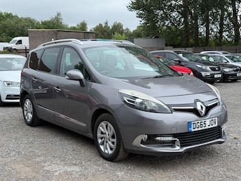Used Renault Grand Scenic 2015 for sale - 79144741: Photo