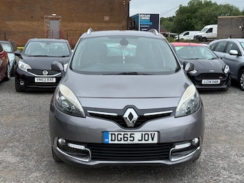 Used Renault Grand Scenic 2015 for sale - 79144741: Photo