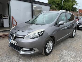 Used Renault Grand Scenic 2015 for sale - 79144741: Photo