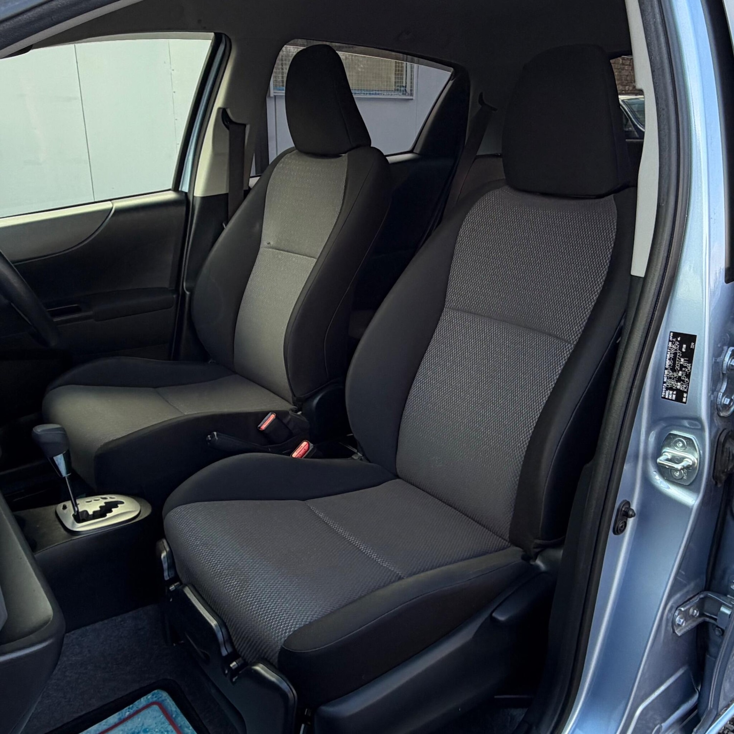 Used Toyota Vitz 2025 for sale - 78086025: Photo 15