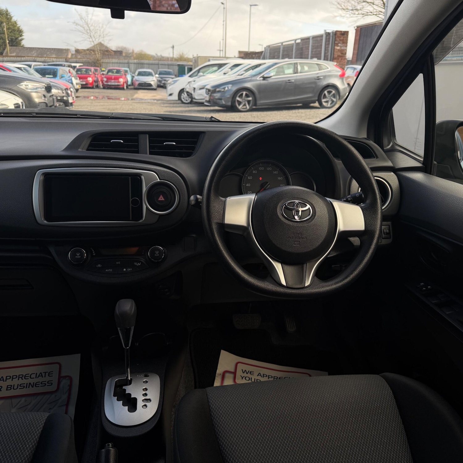 Used Toyota Vitz 2025 for sale - 78086025: Photo 16