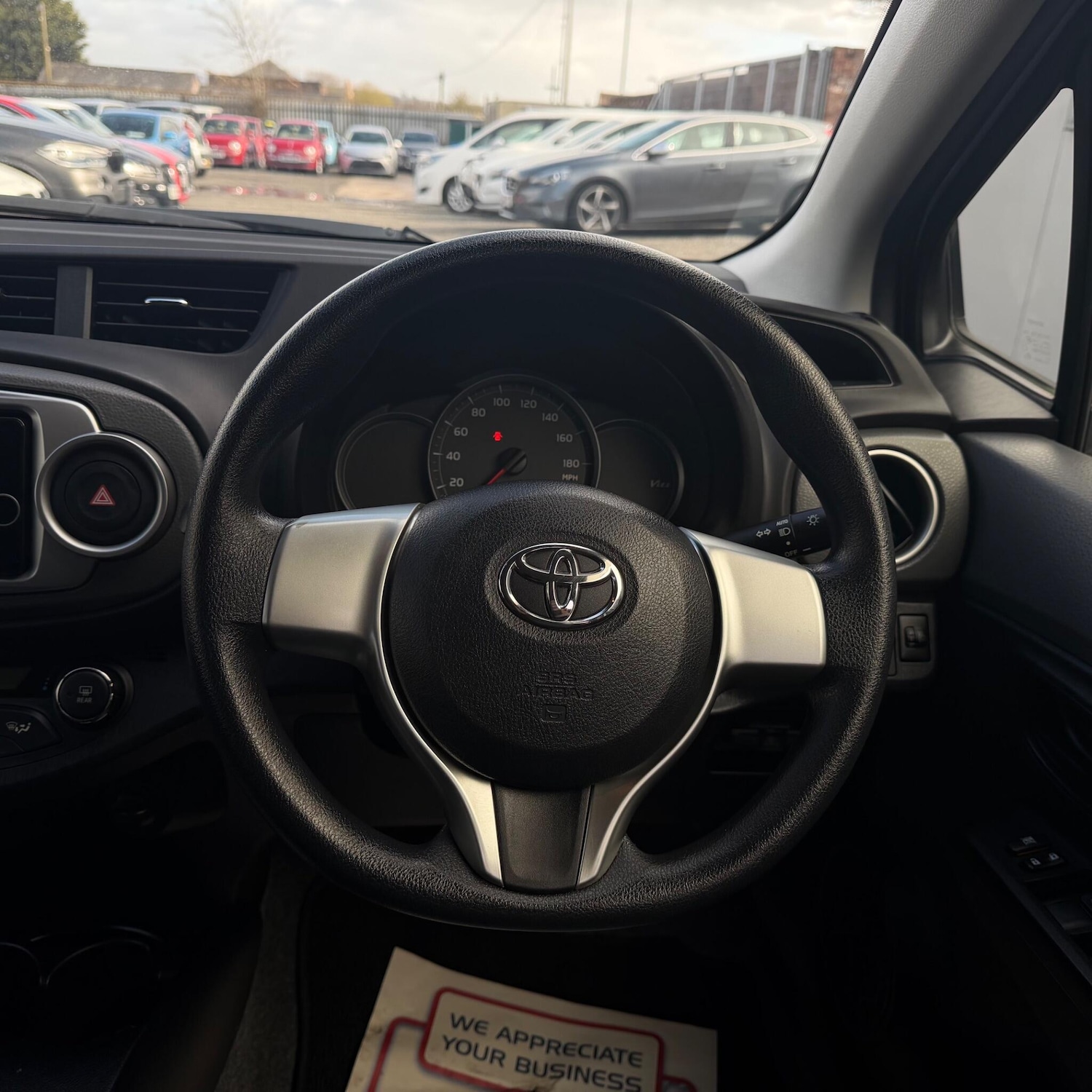 Used Toyota Vitz 2025 for sale - 78086025: Photo 17