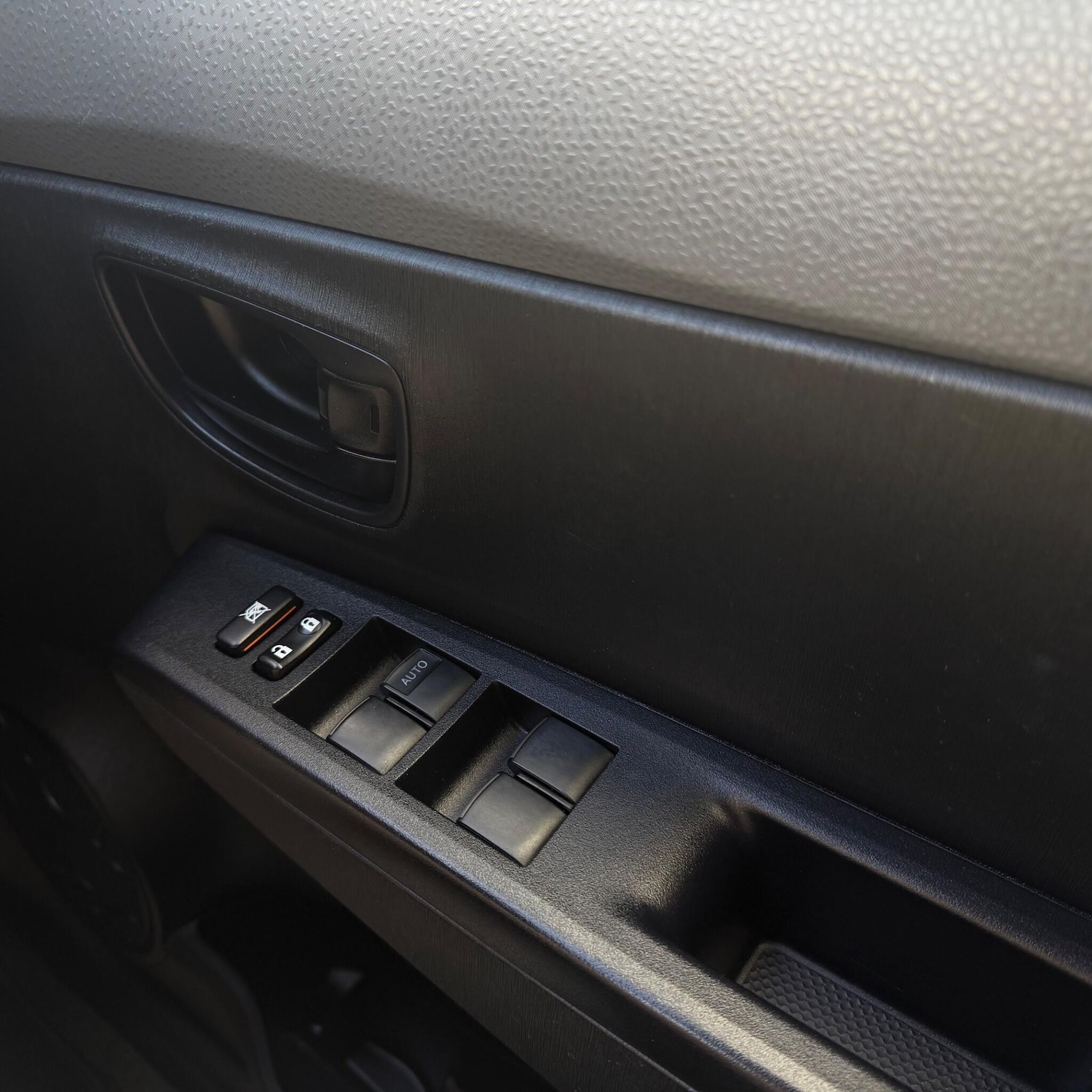 Used Toyota Vitz 2025 for sale - 78086025: Photo 21