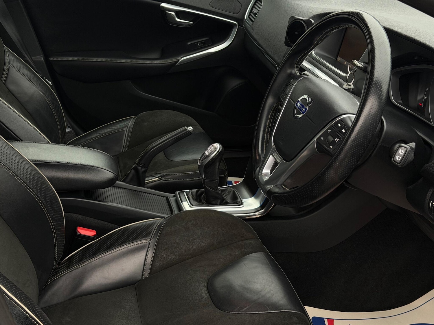 Used Volvo V40 for sale - 77992872: Photo 10