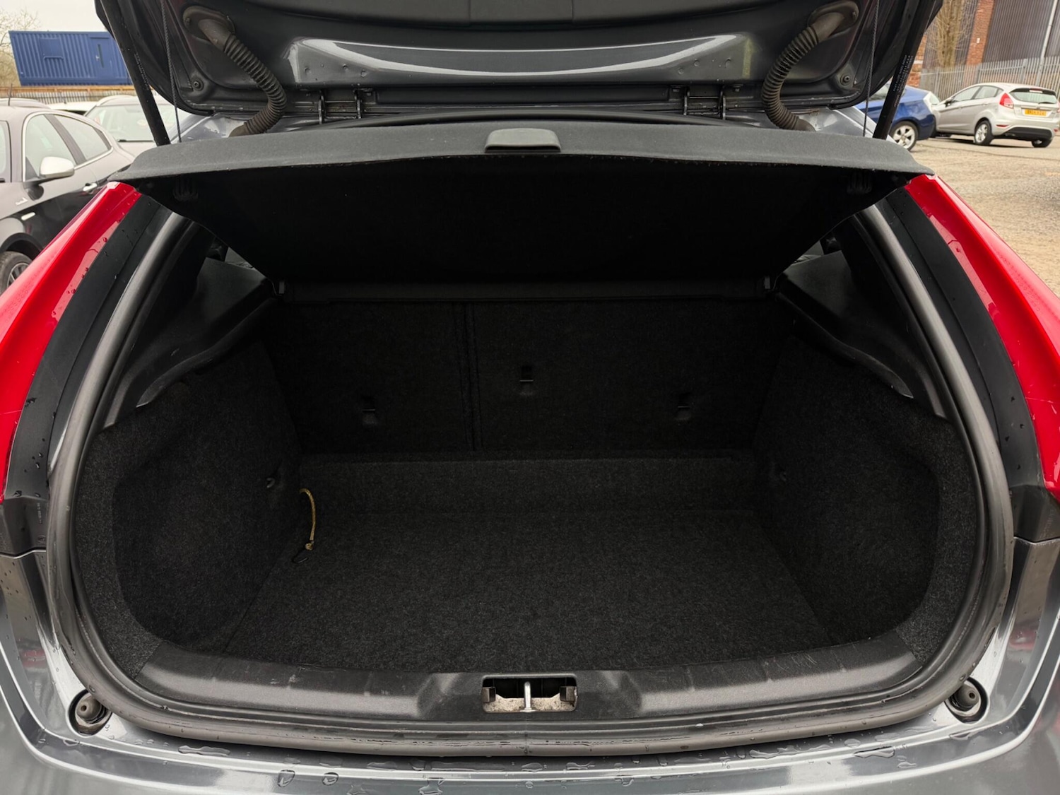 Used Volvo V40 for sale - 77992872: Photo 13