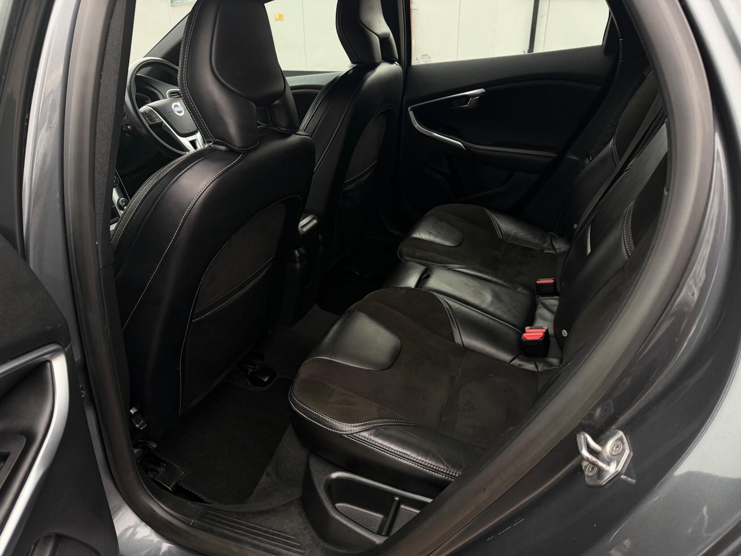 Used Volvo V40 for sale - 77992872: Photo 15