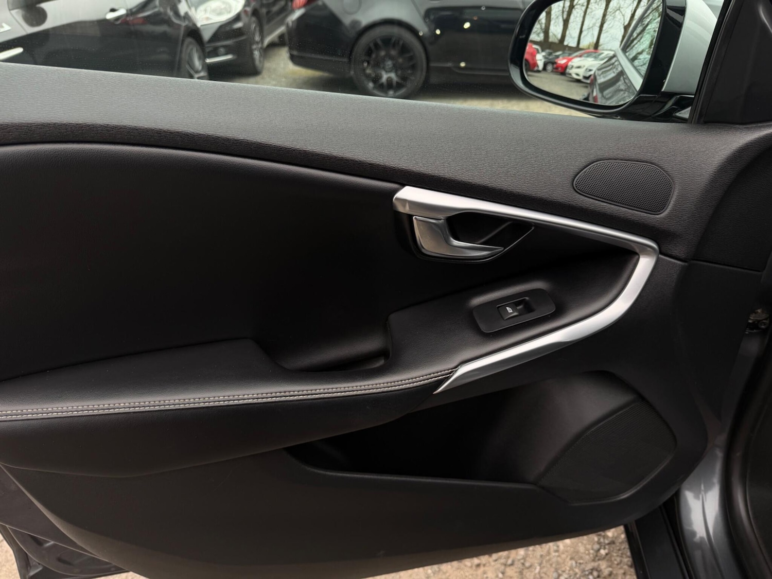 Used Volvo V40 for sale - 77992872: Photo 16