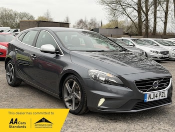 Used Volvo V40 2014 for sale - 77992872: Photo