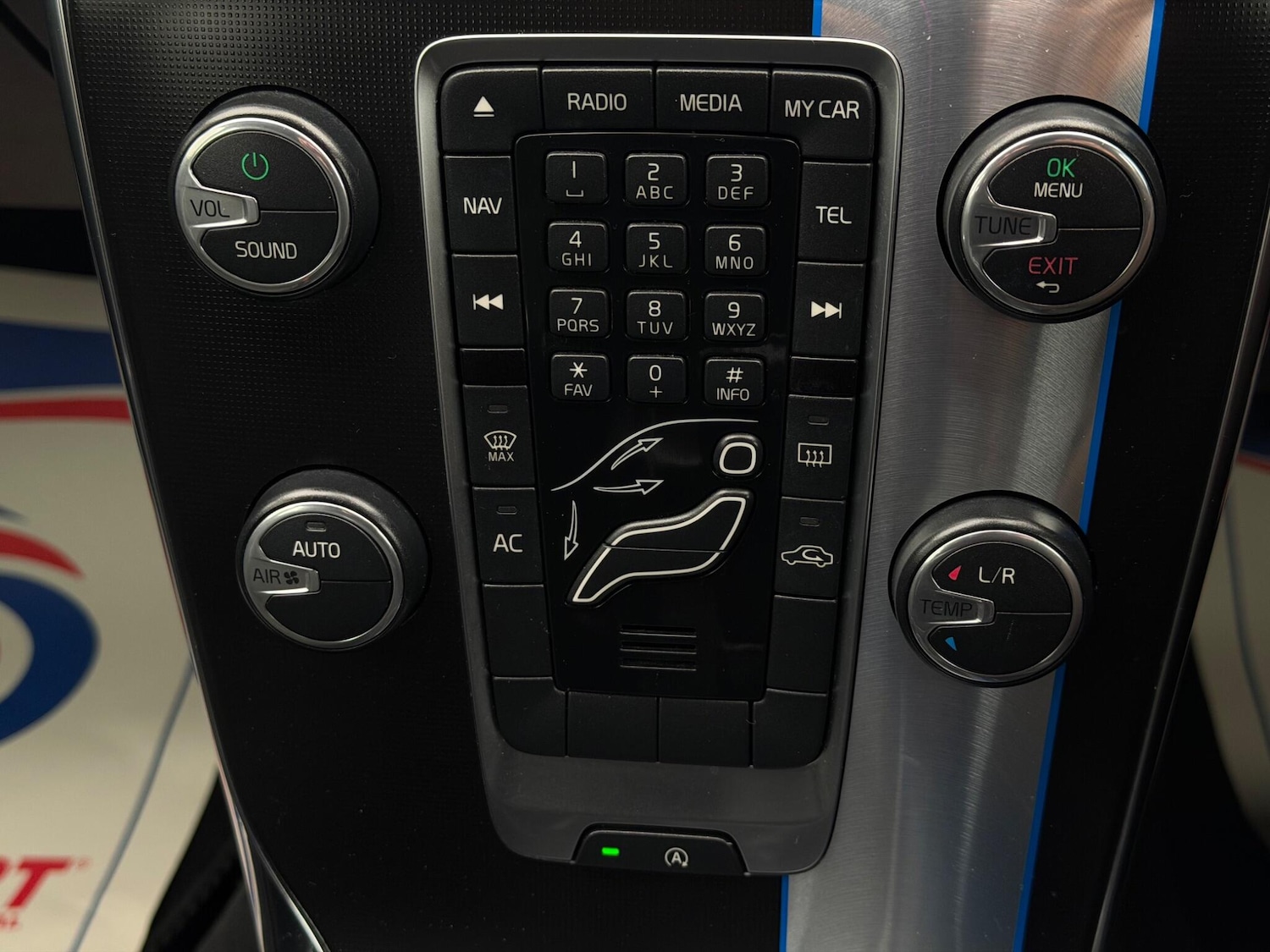 Used Volvo V40 for sale - 77992872: Photo 25