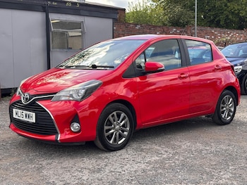 Used Toyota Yaris 2015 for sale - 78548950: Photo