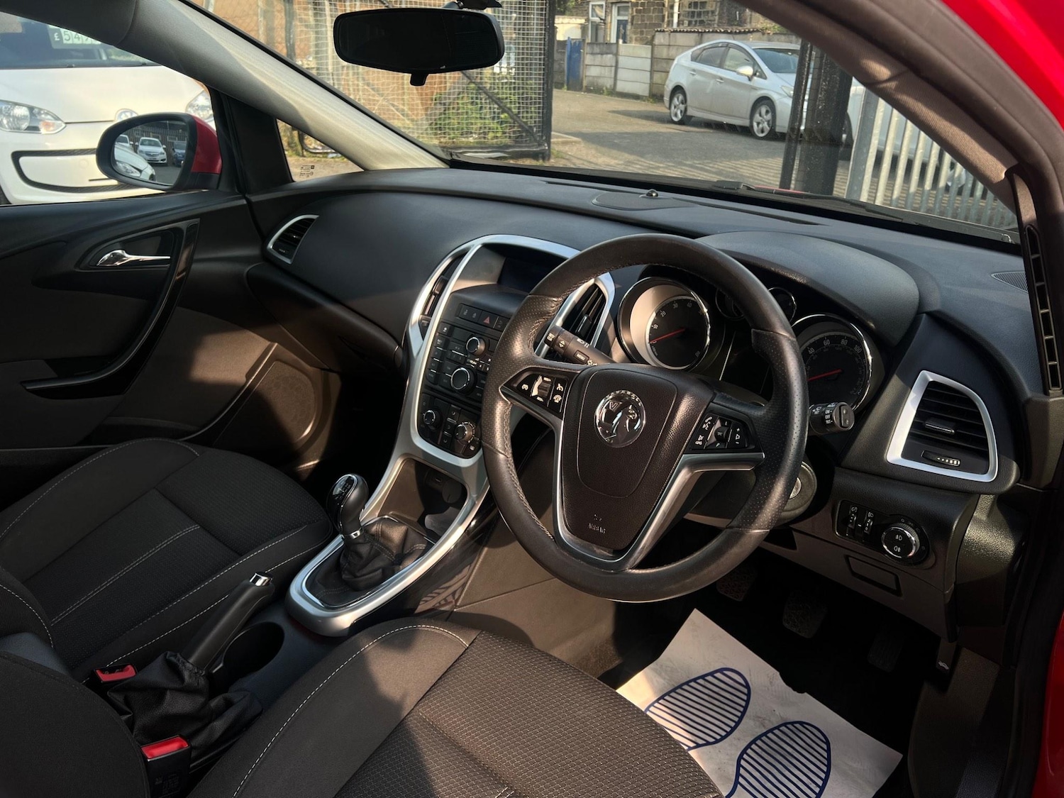 Used Vauxhall Astra 2015 for sale - 77823879: Photo 10