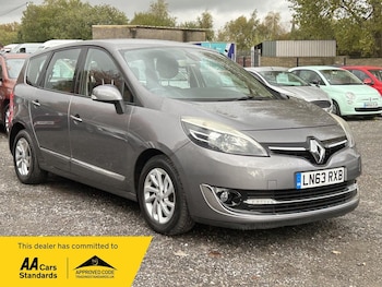 Used Renault Grand Scenic 2013 for sale - 77825287: Photo