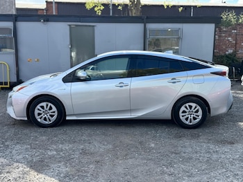 Used Toyota Prius 2018 for sale - 78204201: Photo