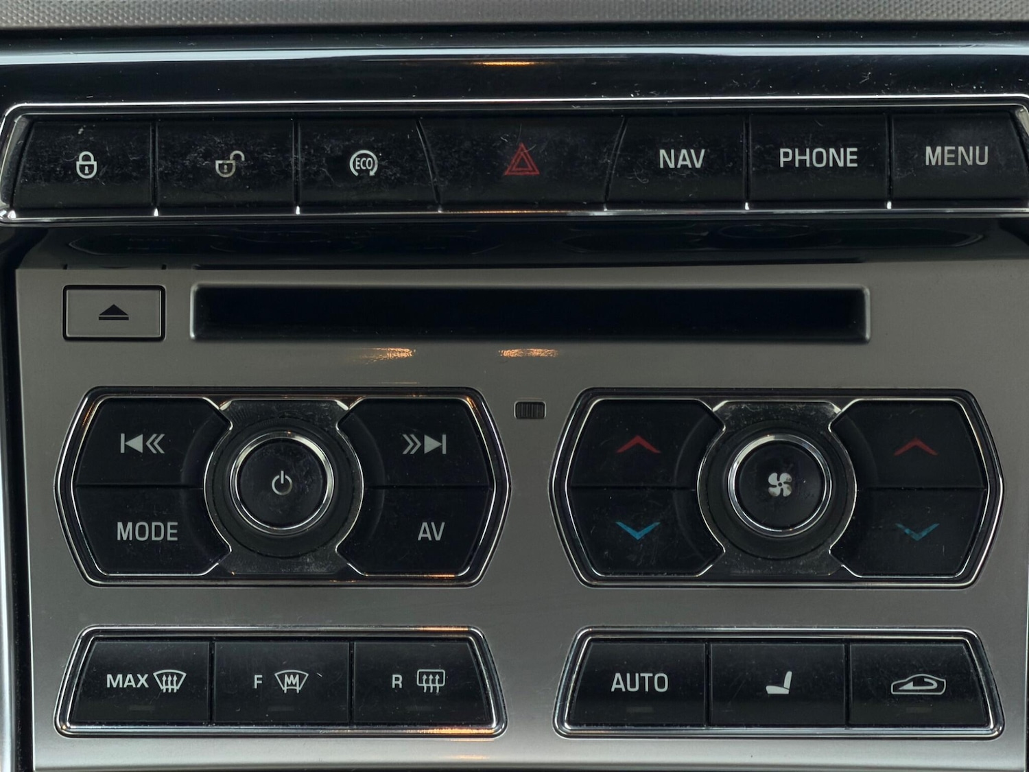 Used Jaguar XF 2014 for sale - 77909782: Photo 17