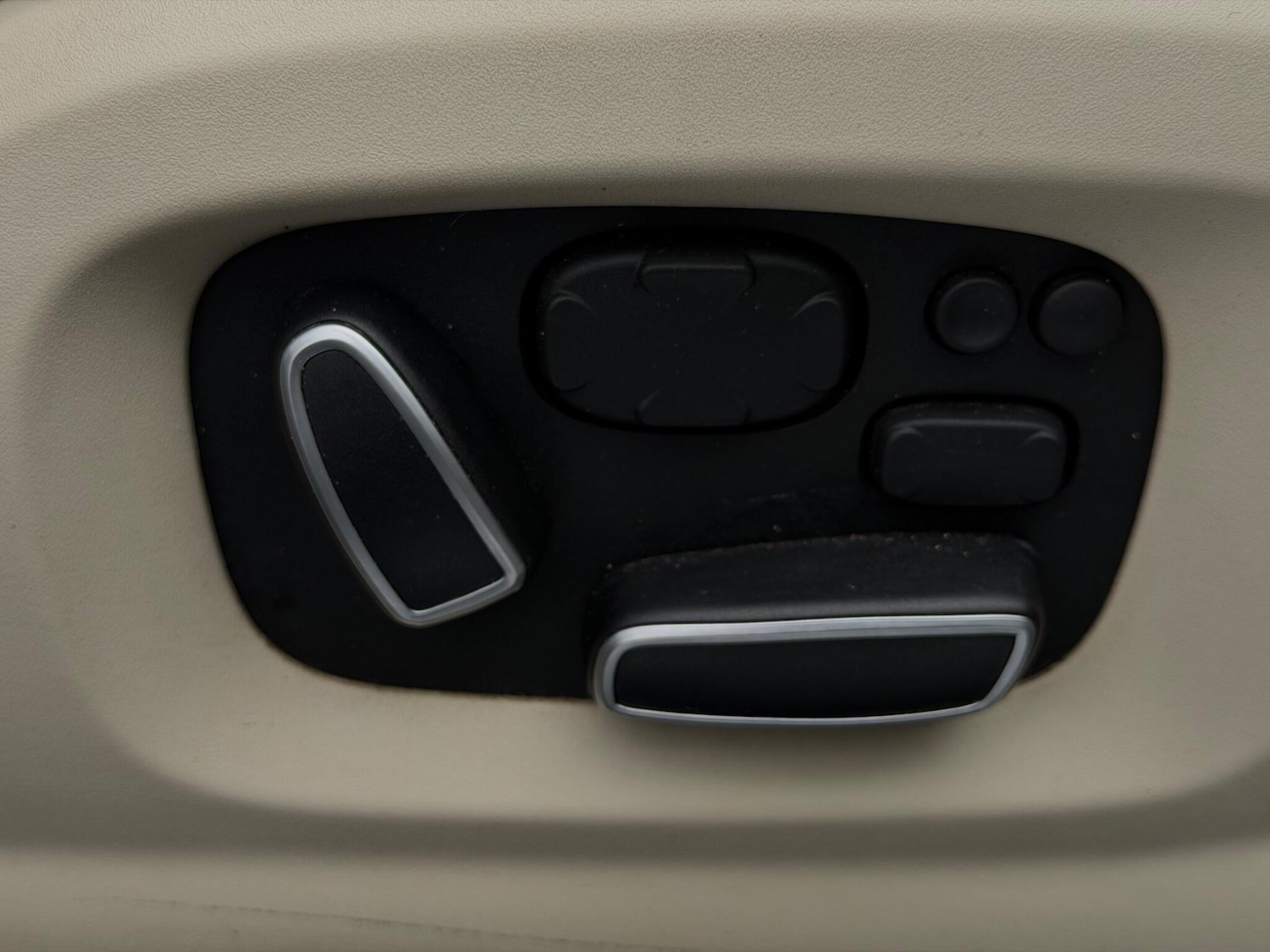 Used Jaguar XF 2014 for sale - 77909782: Photo 29