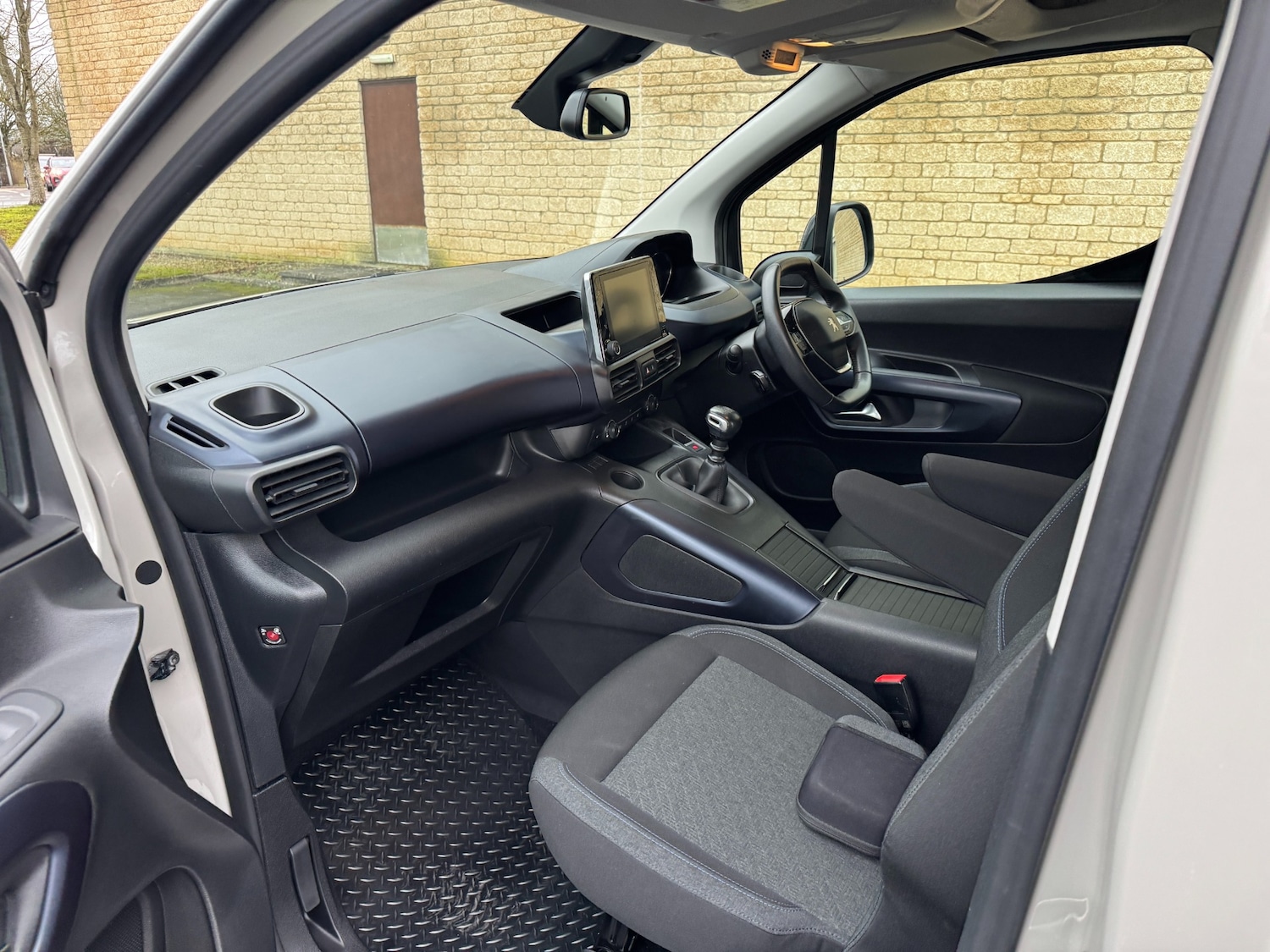 Used Peugeot Rifter 2022 for sale - 77208581: Photo 15