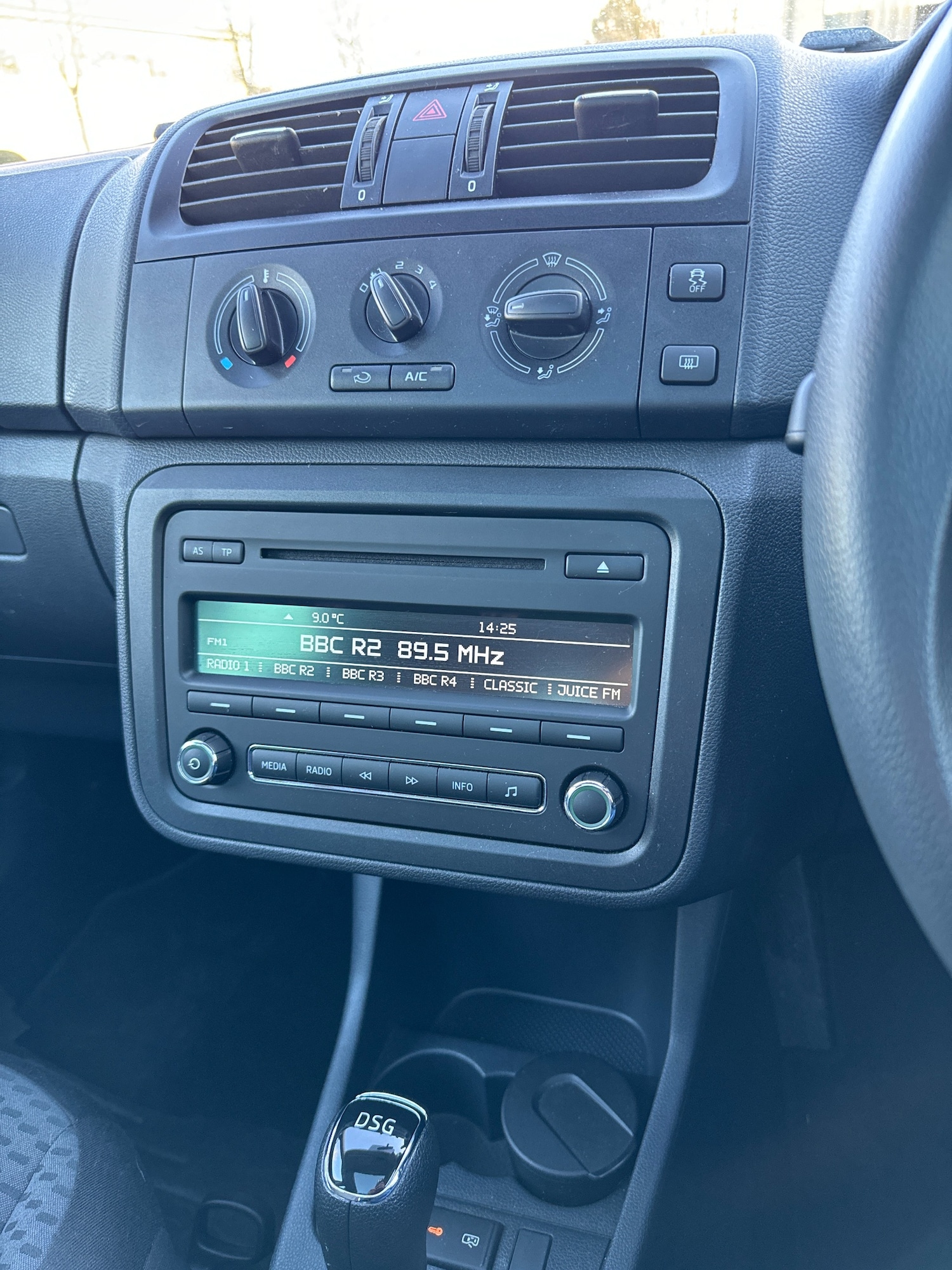 Used Skoda Roomster 2015 for sale - 77951041: Photo 2